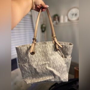 Michael Kors bag